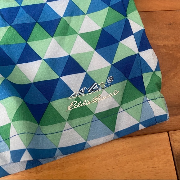 Eddie Bauer size M 10/12 NWOT swim shorts - Picture 4 of 5